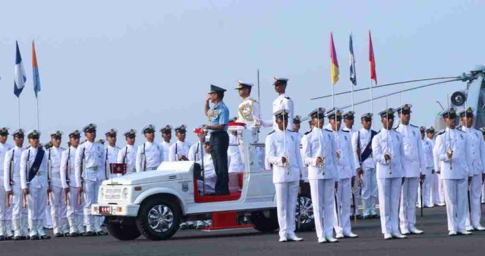 ഏഴിമലയിൽ 253 ഓഫീസർമാരുടെ പാസിംഗ് ഔട്ട് പരേഡ്