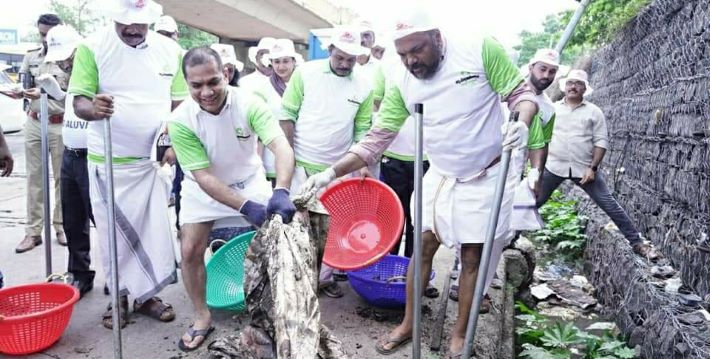 കളമശ്ശേരിയില്‍ ജനകീയ ശുചീകരണത്തിന്‌ തുടക്കമായി