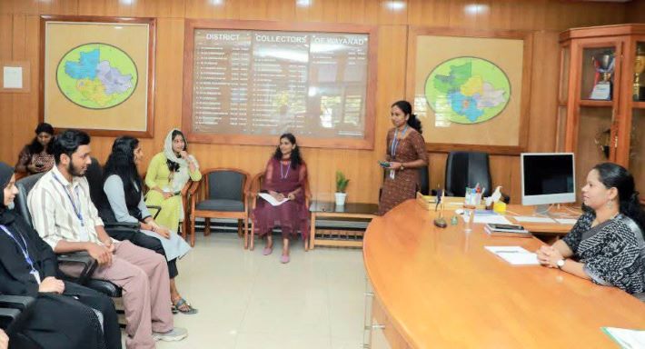 ഗുഡ് മോണിങ്ങ് കളക്ടർ സംവാദത്തില്‍ കോളേജ് വിദ്യാർത്ഥികൾ