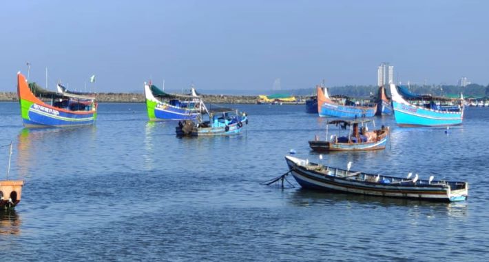 മത്സ്യബന്ധന യാനങ്ങളിൽ ട്രാൻസ്പോണ്ടറുകൾ