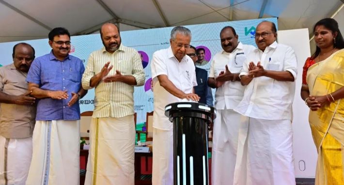 വാട്ടർ മെട്രോ കൊച്ചിയുടെ മുഖച്ഛായ മാറ്റി- മുഖ്യമന്ത്രി 