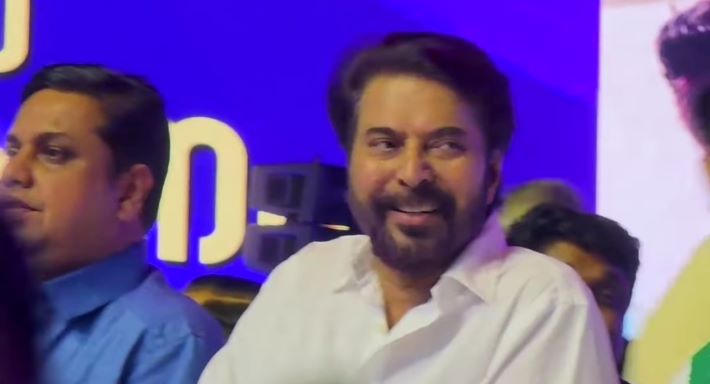 കേരളം ലോകത്തിനെ അത്ഭുതപ്പെടുത്തുന്നു -മമ്മൂട്ടി