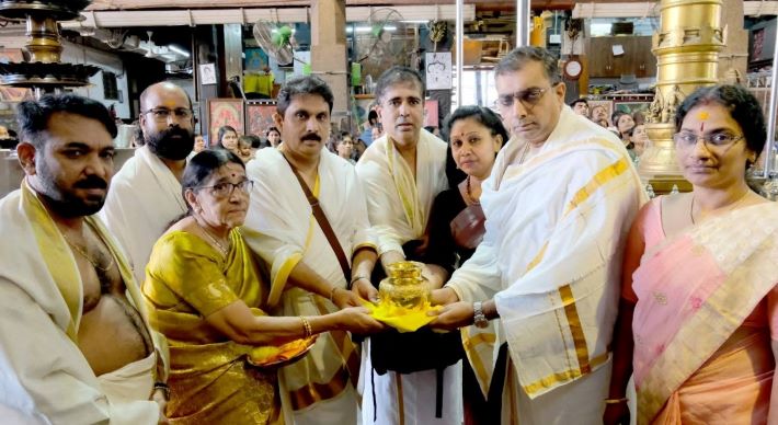 ഗുരുവായൂരപ്പന് പാൽപ്പായസം നിവേദിക്കാൻ 57പവൻ്റെ സ്വർണ്ണക്കുടം