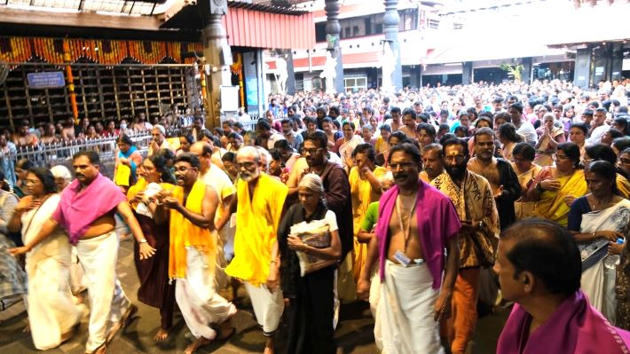 ഗുരുവായൂർ ഏകാദശി: 35000 ലേറെ ഭക്തർ പ്രസാദ ഊട്ടിൽ പങ്കെടുത്തു